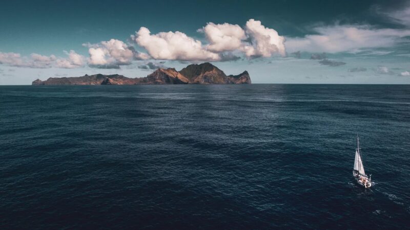 Robinson Crusoe Adası